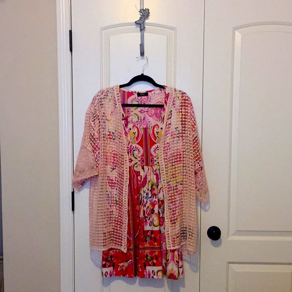 🌺Tunic or Dress with Cardy🌺